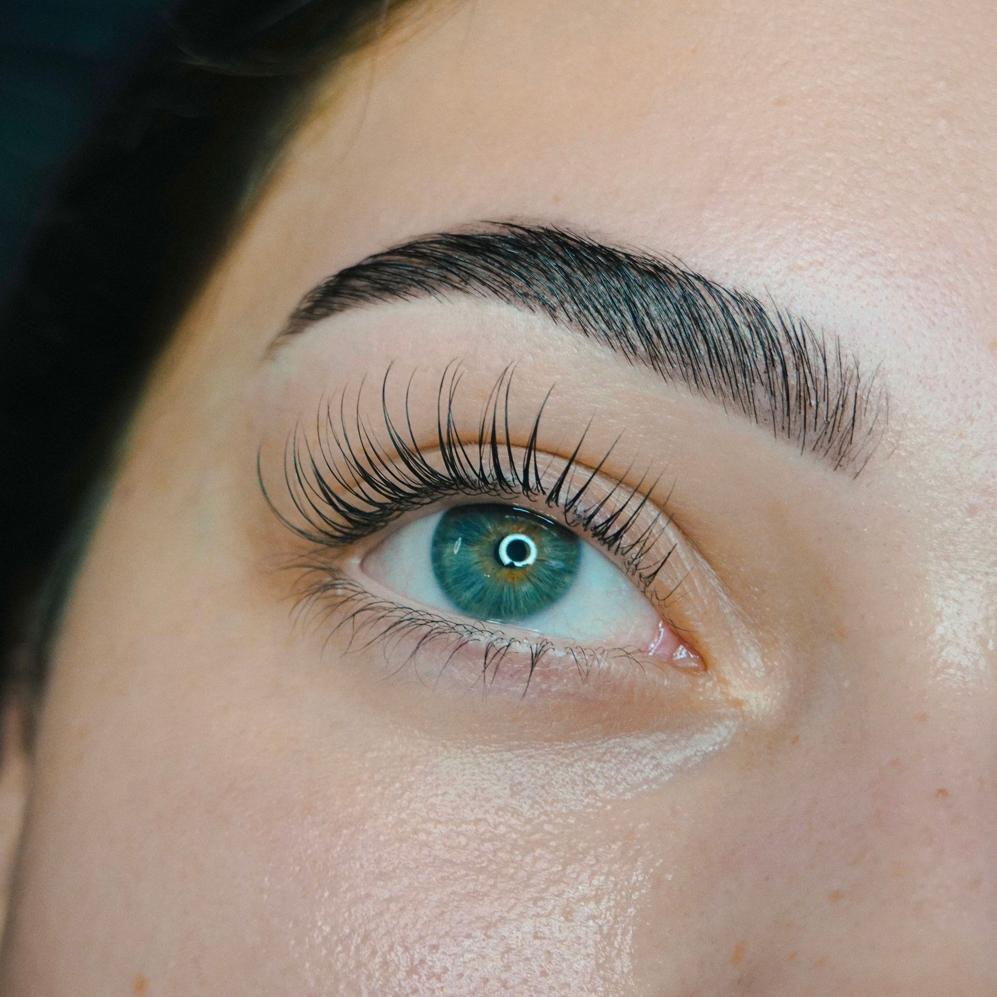 Comparison Guide: Lash Lift & Brow Lami Lotions